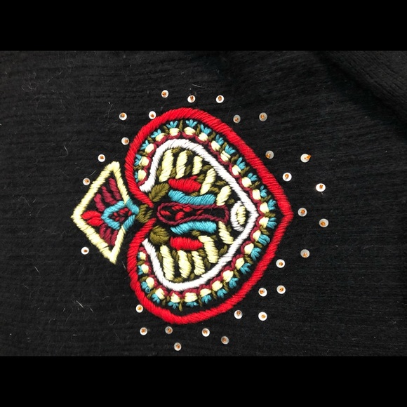 Size S twisted heart 100% cashmere sweater. - Picture 4 of 16